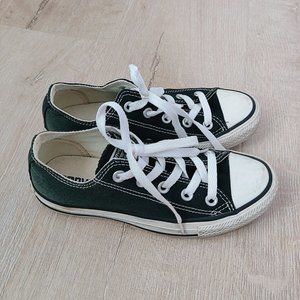 Black Converse Low Tops Size 5